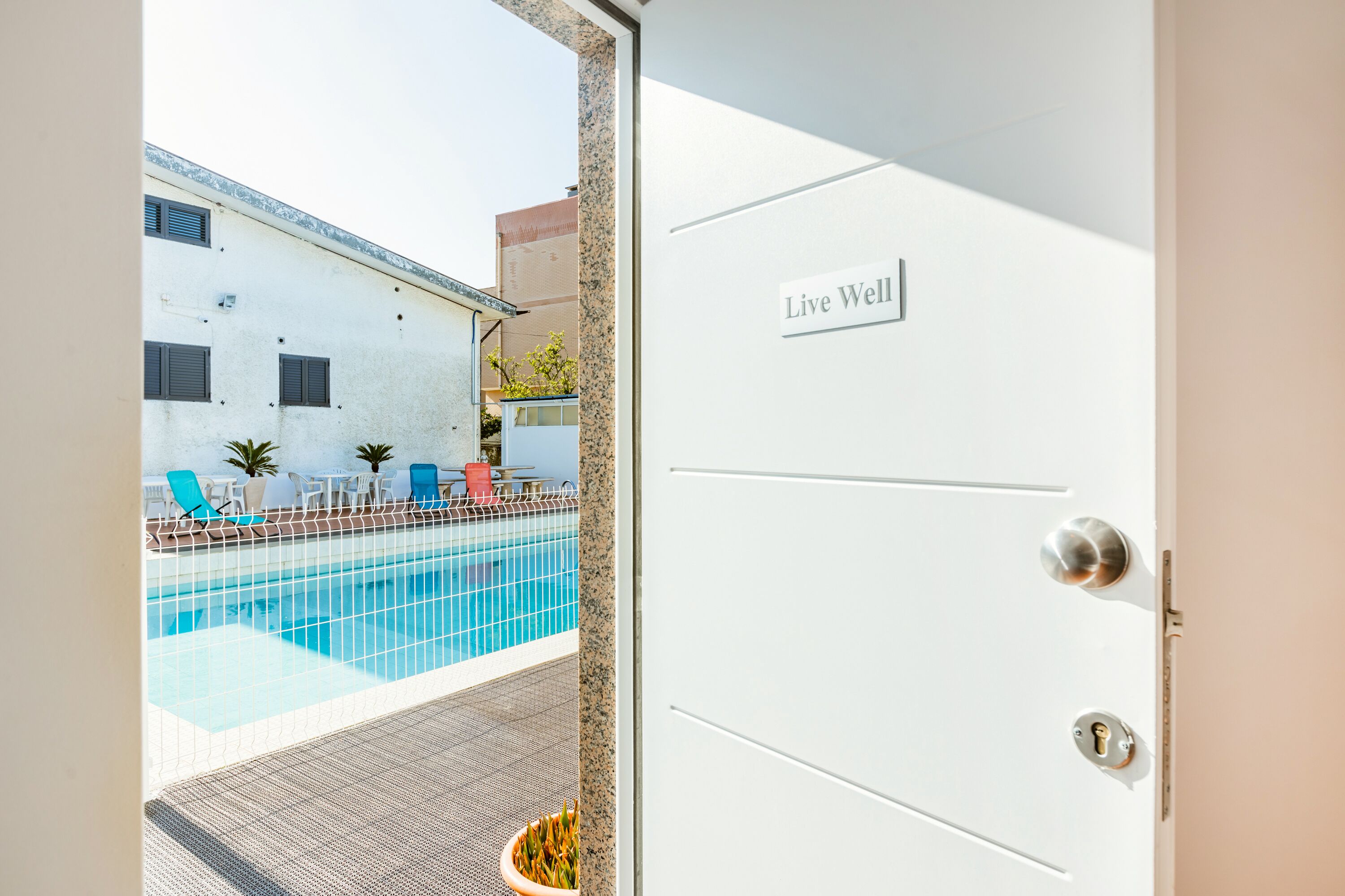 Apartment, 3 Bedrooms, Bathtub, Poolside | Courtyard view