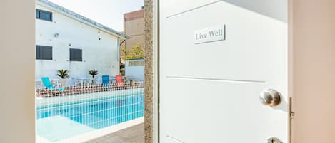 Appartement, 3 slaapkamers, bad, aan het zwembad | Uitzicht op de binnenplaats