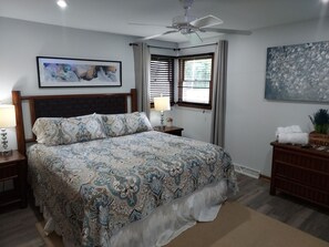 2 bedrooms, desk, iron/ironing board, travel cot