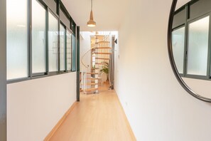 Interior - Buenaventura Deluxe with Private Terrace (Sevilla)