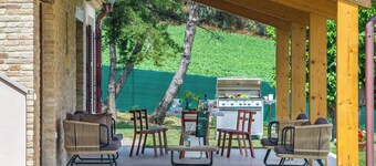 I Gelsi 12&2 by Marche Holiday Villas