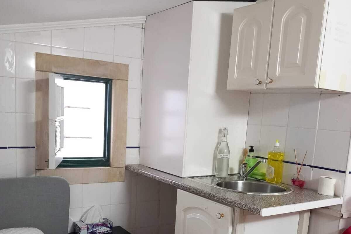Economy Single Room