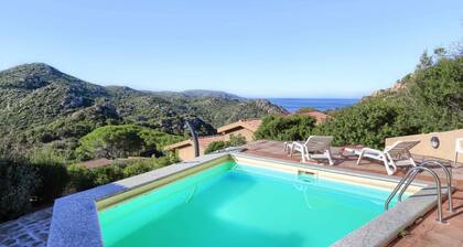 Guinness A - Deluxe: Villa with Pool and Sea View Terrace