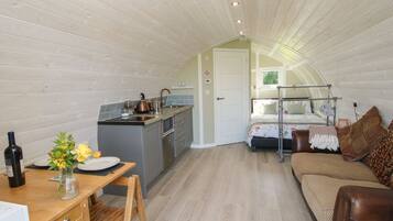 Cottage | Dining