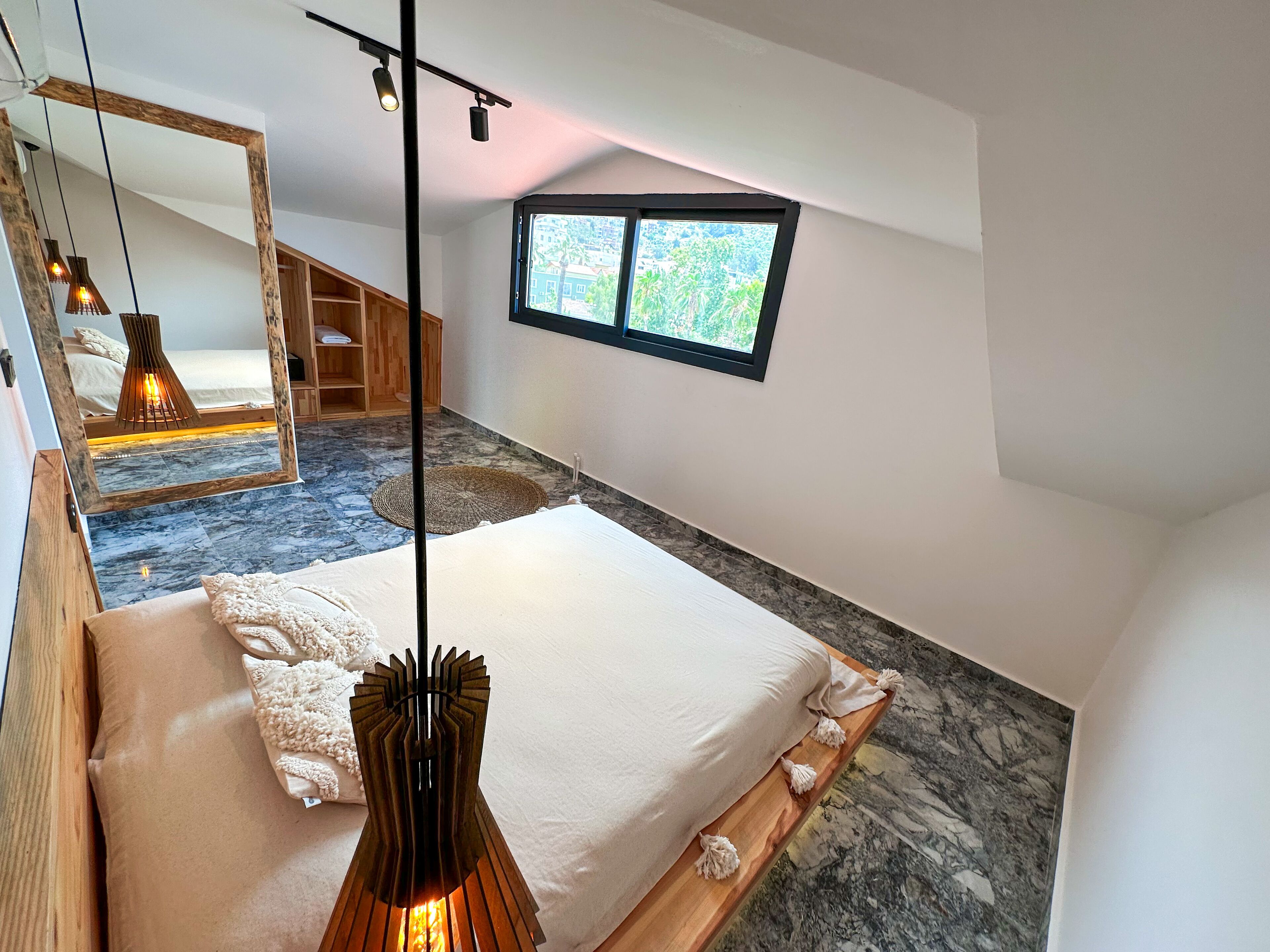 premium suite | 1 bedroom, free minibar, in-room safe, laptop workspace