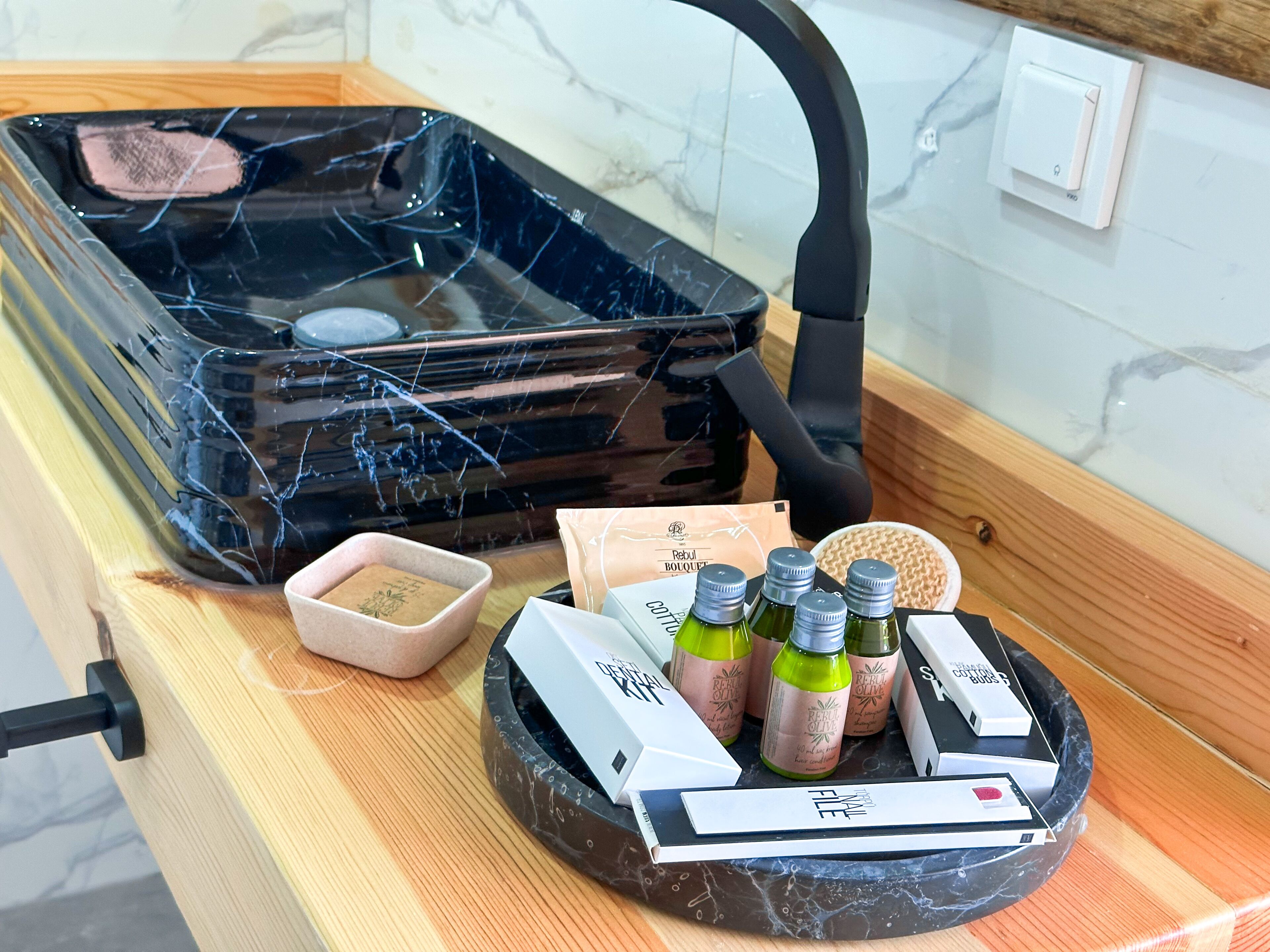 premium suite | 1 bedroom, free minibar, in-room safe, laptop workspace