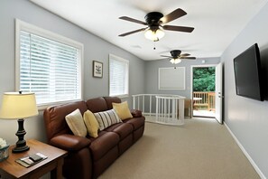 Smart TV, table football