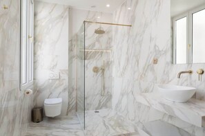 Dusche, Haartrockner