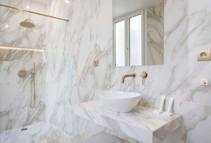 Dusche, Haartrockner