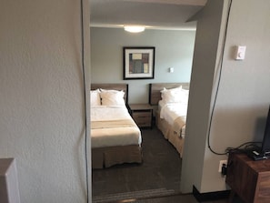 1 Schlafzimmer, Schreibtisch, WLAN, Bettwäsche
