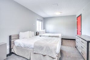 1 bedroom, WiFi, bed sheets, wheelchair access - Suite 208 - 1BR | 1 Bed, 1 Bath (Rapid City)