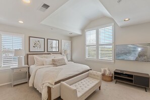 3 bedrooms, iron/ironing board, free WiFi, bed sheets - 3858 Oasis by the Sea - Walk to Shops & Dining (Pacific Grove)