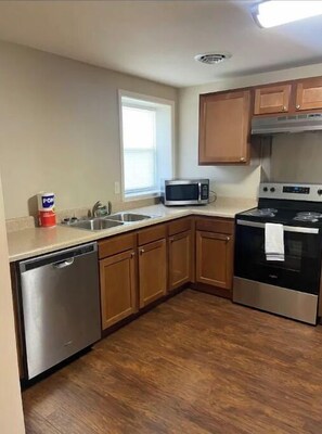 Private kitchen - Riverside Retreat (Pikeville)