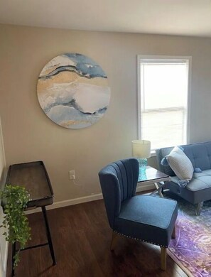 Living area - Riverside Retreat (Pikeville)