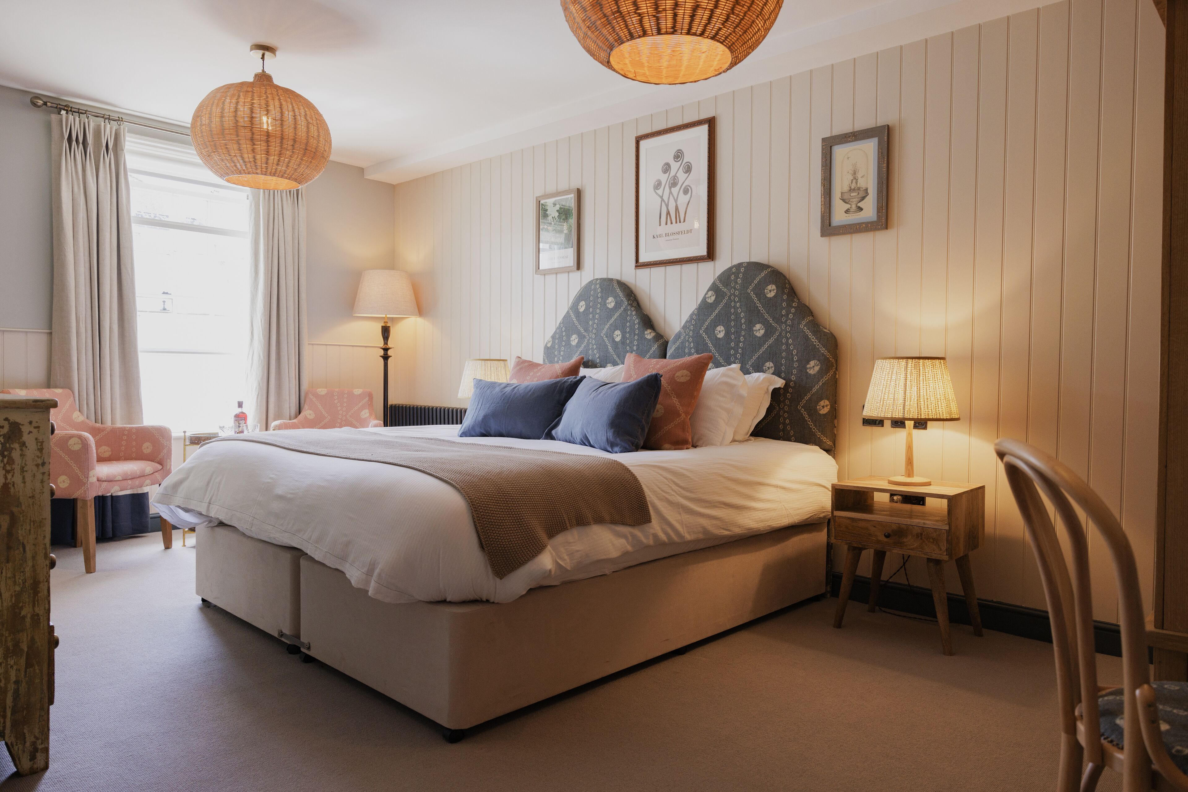 华丽双人房, 1 张特大床 | 特色装修、办公桌、免费 WiFi、床单