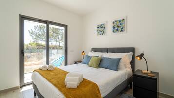 2 bedrooms, iron/ironing board, travel crib, WiFi