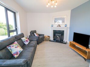 Living room - The Cottage (Carrick)