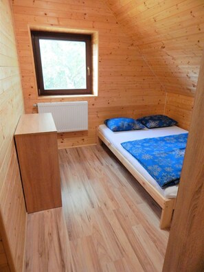 4 sovrum, skrivbord, gratis wi-fi och sängkläder