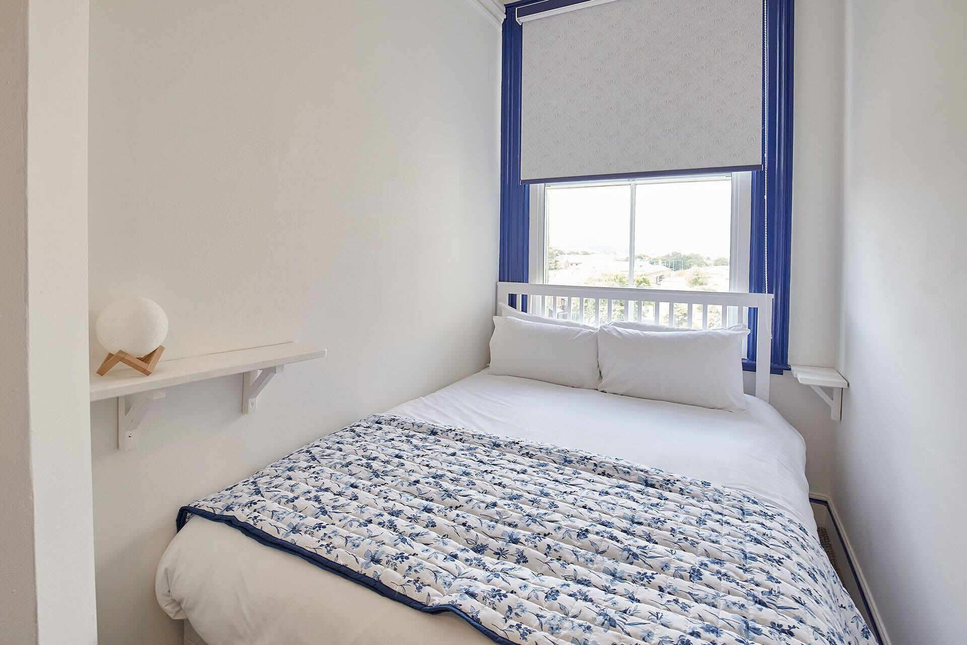 1 bedroom, desk, WiFi, bed sheets