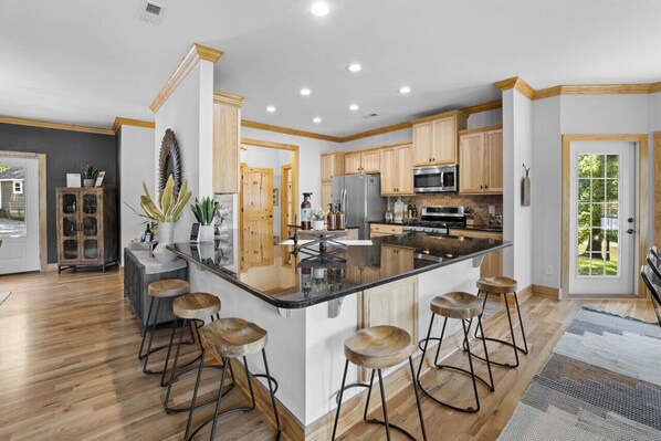 Fridge, oven, dishwasher, coffee/tea maker - Natural High Lakefront Retreat: Spacious Family Getaway with Entertainment Room, Huge Backyard, and More! (Mooresville)