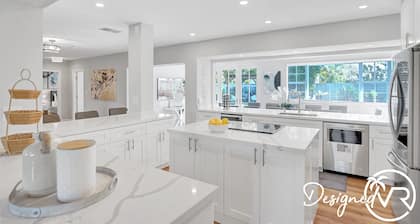 8BR Family Resort with Pool & Playground