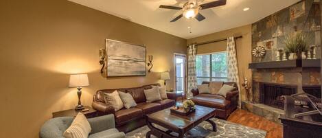 Appart'hôtel, 3 chambres | Coin séjour