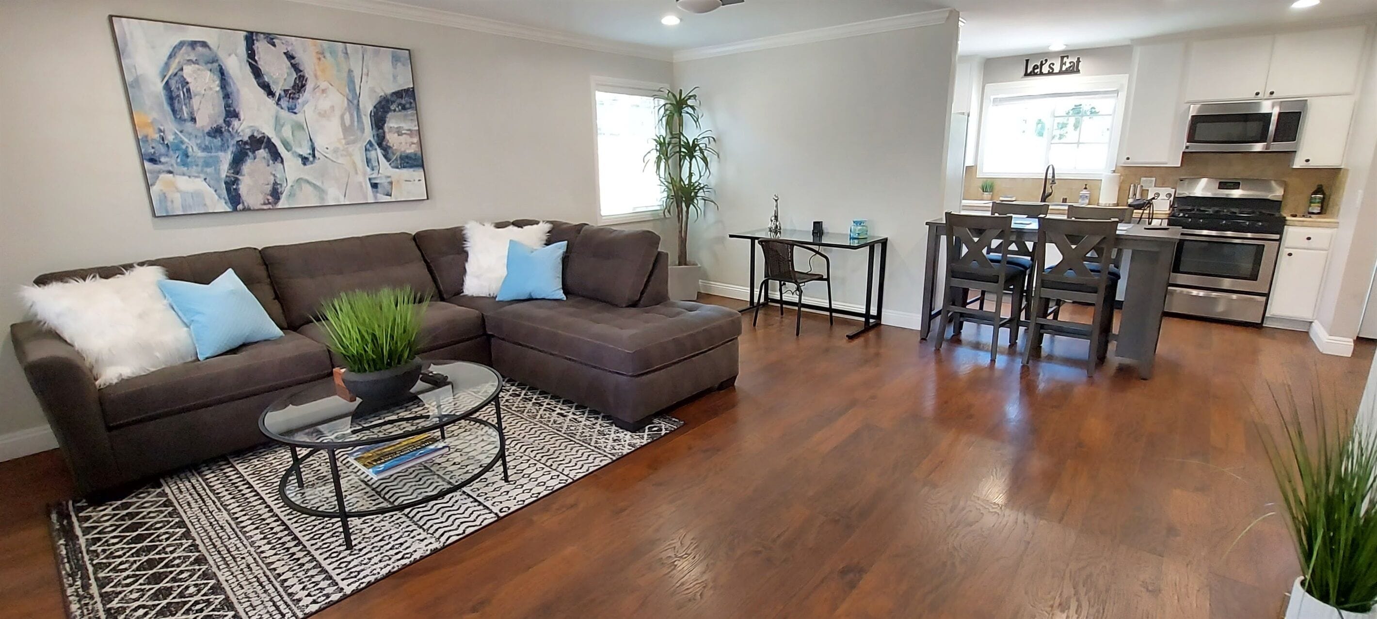 NEW!  The Magnolia House in Simi Valley
