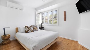 2 bedrooms, WiFi, bed sheets - 2/19 Jacana Street, Peregian Beach (Peregian Beach)