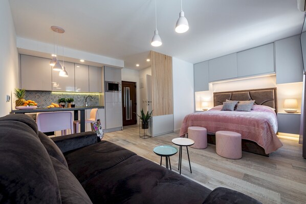 Apartment (0 Bedroom) | Reisekinderbett, kostenloses WLAN, Bettwäsche