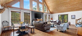 Secluded Luxury Retreat | Hot Tub, Lake Access, 37 Acres