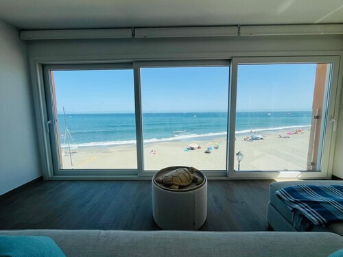 Luxury, beachfront, two bed apartment.