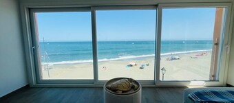 Luxury, beachfront, two bed apartment.