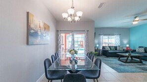 Dining - Last Minute Disney Getaway! Townhouse with Private Pool. Book Now! #36346 (Orlando)