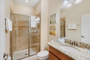 Hair dryer, towels - Last Minute Disney Getaway! Townhouse with Private Pool. Book Now! #36330 (Orlando)