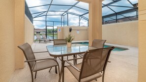 Outdoor dining - Last Minute Disney Getaway! Private Pool, Hot Tub & Games Room. Book Now! #36072 (Orlando)