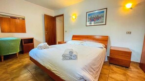 1 bedroom, free WiFi, bed sheets