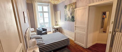 1 makuuhuone, silitysrauta/-lauta, Wi-Fi, vuodevaatteet