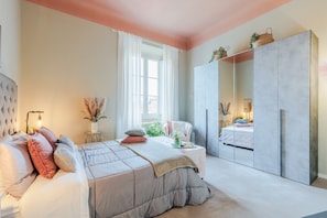 2 Schlafzimmer, Bügeleisen/Bügelbrett, kostenloses Internet, Bettwäsche
