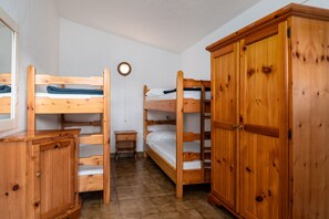 4 habitaciones y wifi gratis