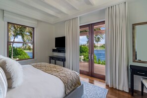 5 bedrooms, desk, iron/ironing board, free WiFi - Deckhouse Located at The Ritz-Carlton, Grand Cayman (Grand Cayman)
