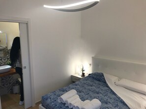 1 Schlafzimmer, Bügeleisen/Bügelbrett, kostenloses WLAN, Bettwäsche