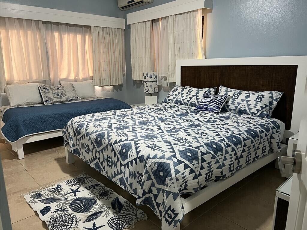 2 bedrooms, iron/ironing board, free WiFi