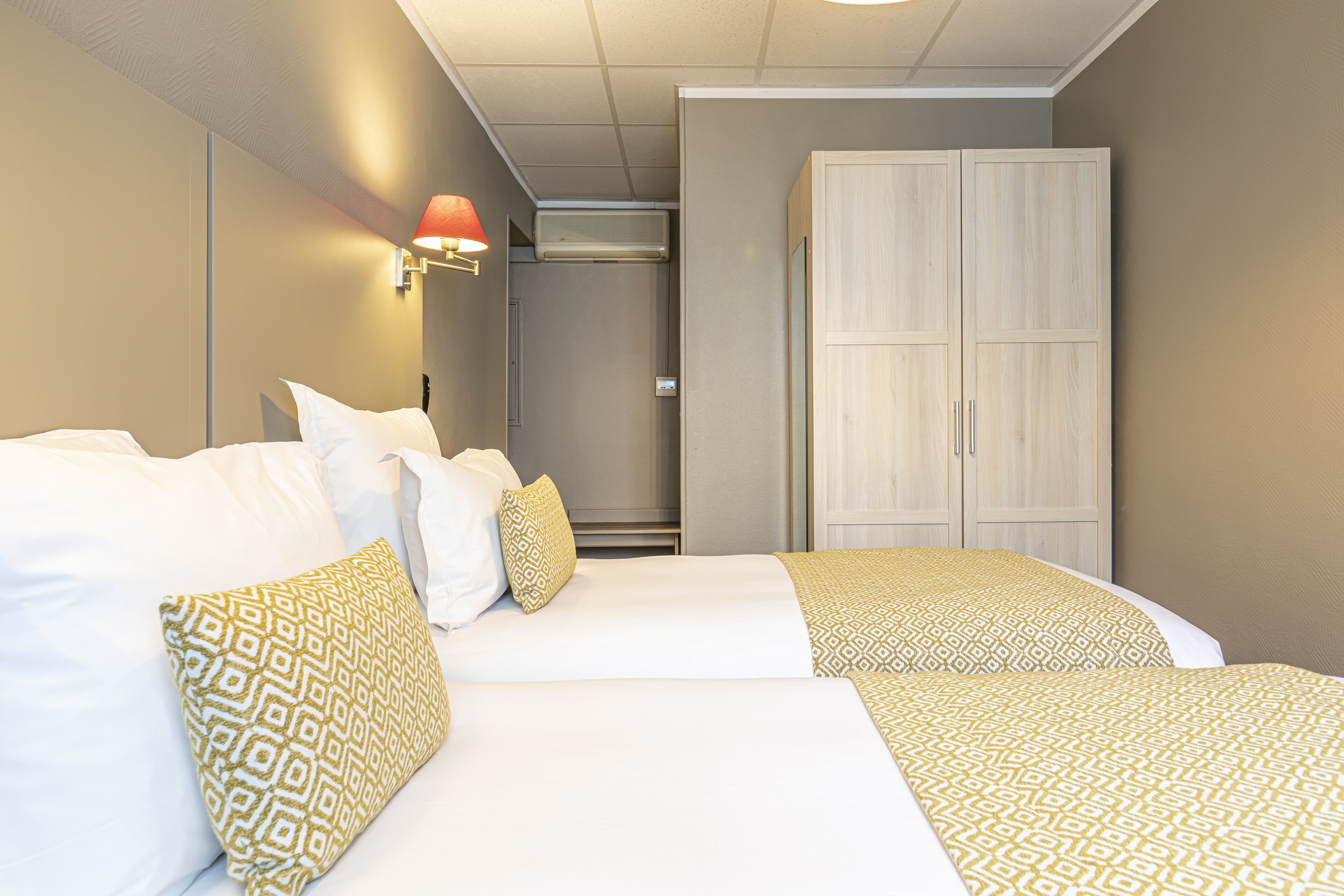 In-room safe, desk, iron/ironing board, free WiFi