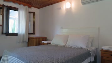 Classic-Doppelzimmer | Laptopgeeigneter Arbeitsplatz, Verdunkelungsvorhänge, Reisekinderbett