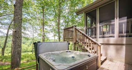 Meadow Lake View: Lake Access, Dogs Welcome, Secluded, Dock Slip!