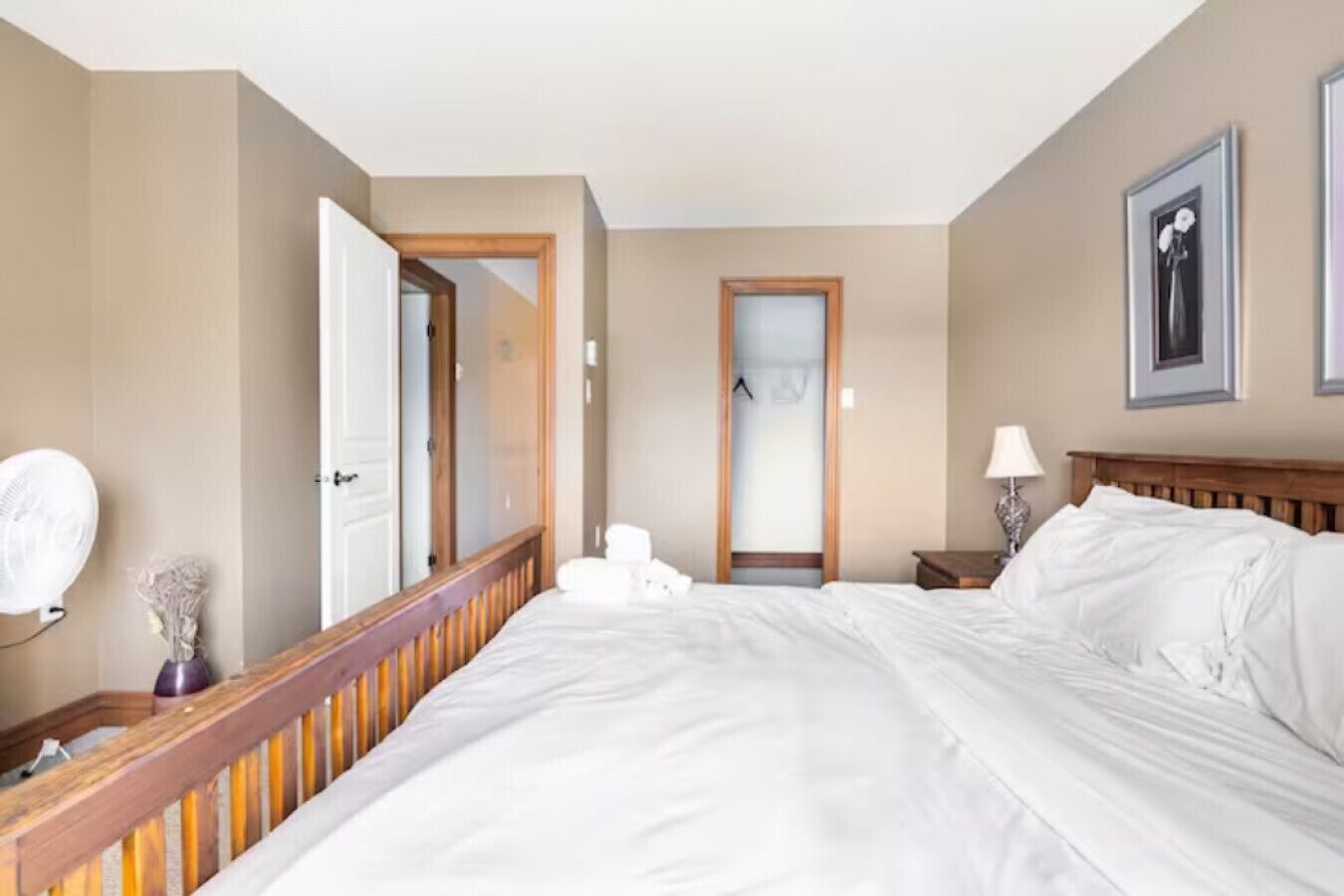 3 bedrooms, desk, iron/ironing board, travel crib