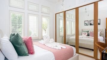 Premier House, 2 Bedrooms, Balcony, Sea View