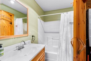 Secador de pelo y toallas