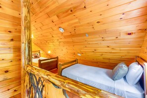 2 dormitorios, escritorio, Internet y ropa de cama