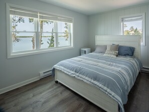 4 bedrooms, iron/ironing board, free WiFi, bed sheets - Make memories at this unique family friendly beach-front home in Mashpee (Mashpee)